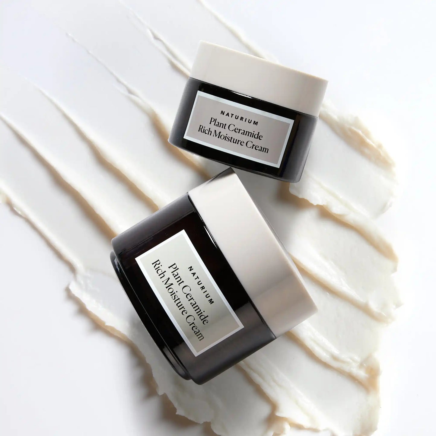 plant-ceramide-rich-moisture-cream-jumbo-w6 11_18_2021_Naturium0575-crop.webp