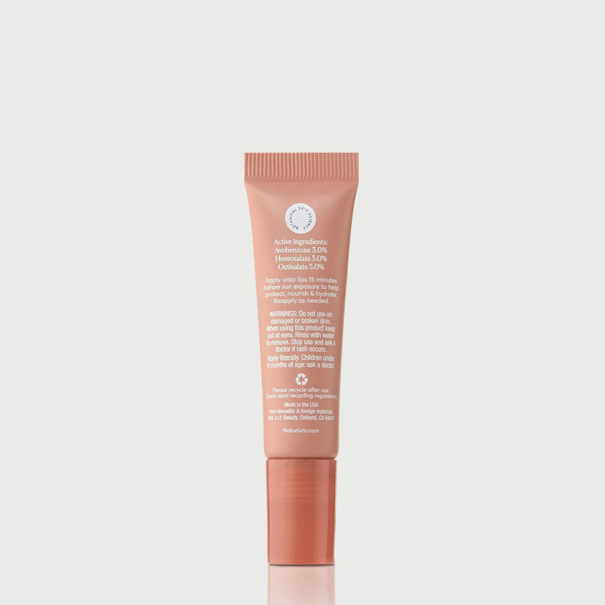 phyto-glow-lip-balm-spf-45-getaway-z5 NATR-10126_PhytoGlow_SPF_Getaway_primary_capon_back_bonebkgd_1.webp